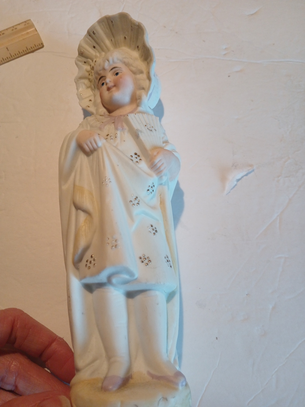 Source Unknown White and Cream Porcelain Lady Figurine